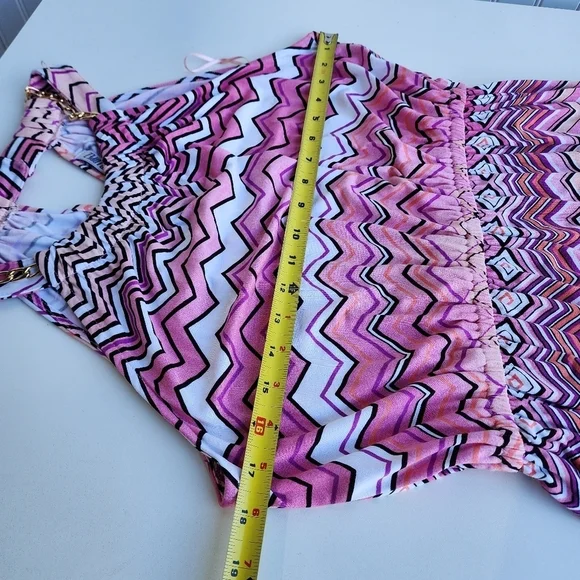 Jennifer Lopez Pink and White High Low Sundress with Sleeveless Halter Neck - Picture 7 of 16